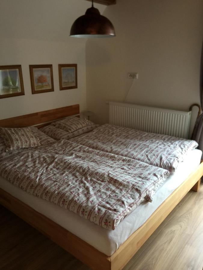 Pod Lesem Villa Cenkovice Kültér fotó