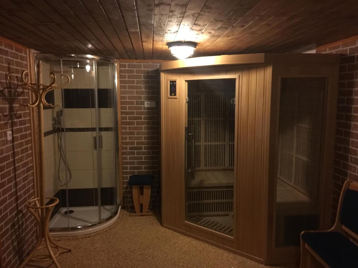 Pod Lesem Villa Cenkovice Kültér fotó